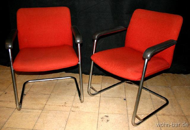 polster freischwinger 20 freischwinger- sthle<br>
          firma frscher-sitform/stuttgart,<br>
preis nach anfrage bzw. stckzahl
